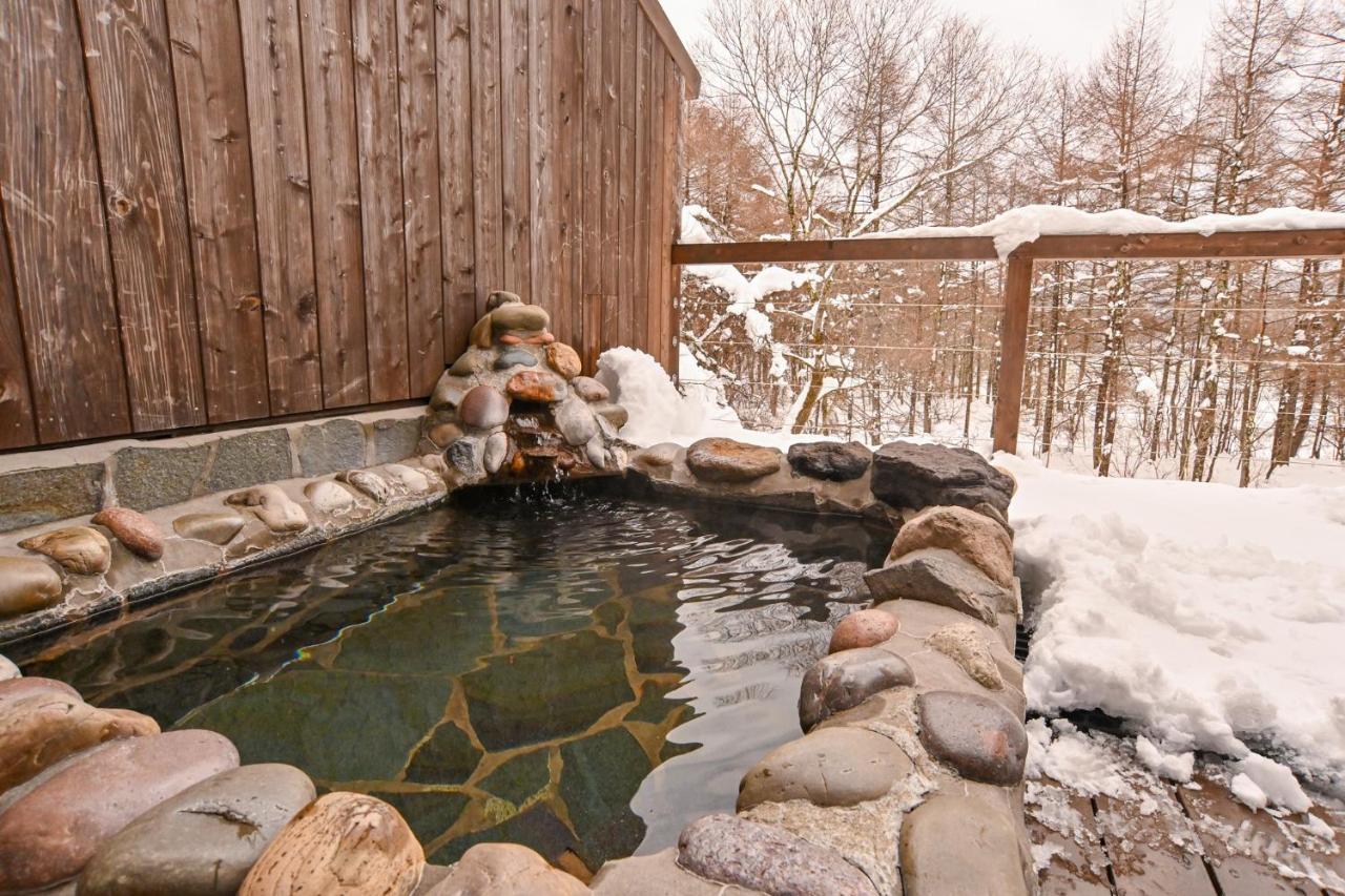 Lake Side Inn Beehive Kitashiobara Exterior photo